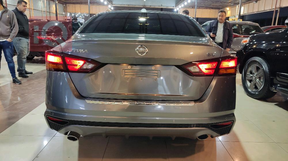 نیسان ئەلتیما